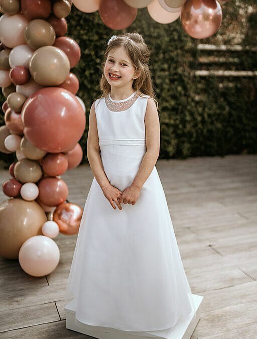 5 Considerations When Choosing Your Child’s Communion Outfit | New Generations