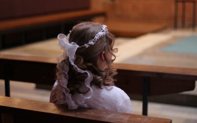 5 Tips to Capture Your Child’s Confirmation Outfit in Photos