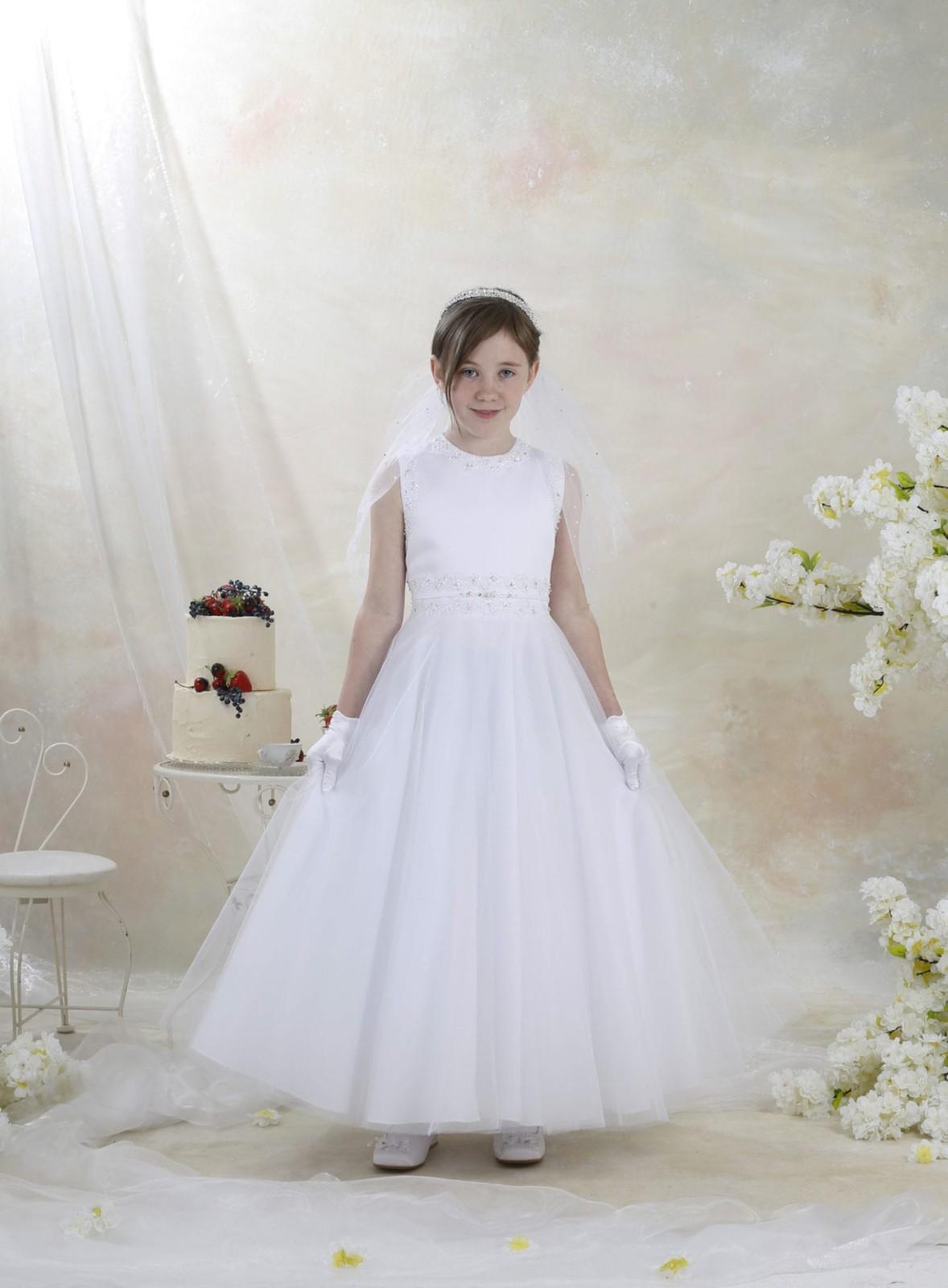 Veiled white dress