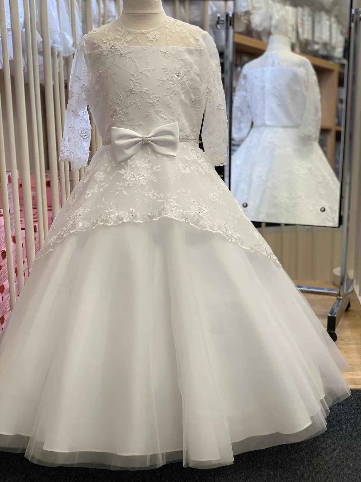 White lace dress