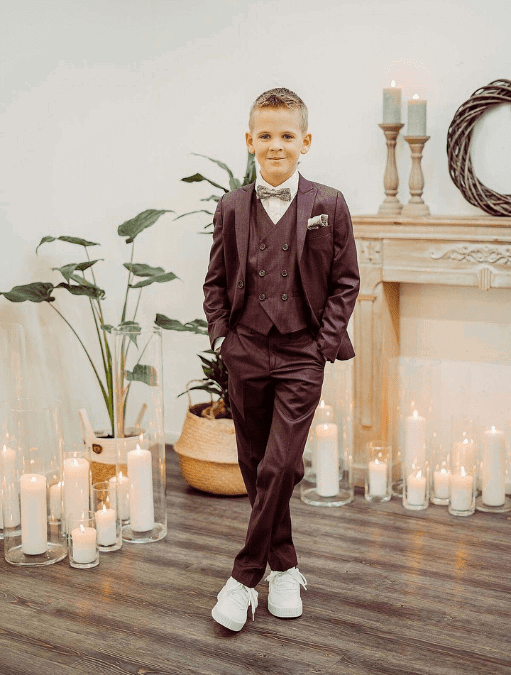 What Are the Latest Trends in Holy Communion Suits for Boys?